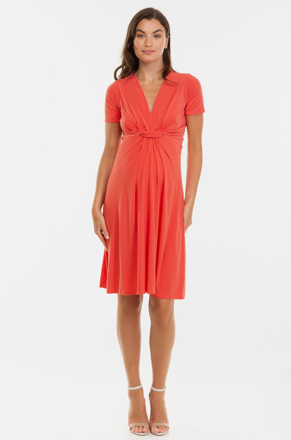 Κομψό φόρεμα εγκυμοσύνης με κόμπο - - soonMAMA - Η σωστή προσθήκη στην κομψή και άνετη εγκυμοσύνη! - Παλτά για έγκυες