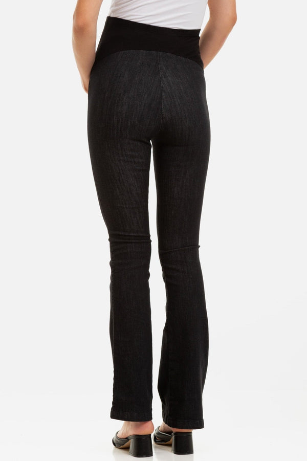 Τζιν εγκυμοσύνης bootcut σε μαύρο χρώμα - - soonMAMA - Η σωστή προσθήκη στην κομψή και άνετη εγκυμοσύνη! - Παλτά για έγκυες