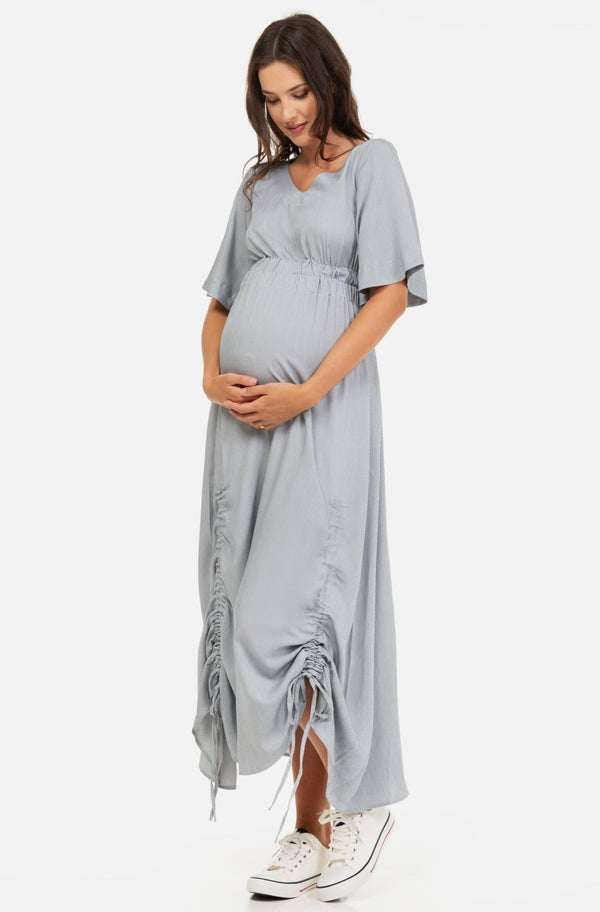 Μακριά ριγέ φόρεμα εγκυμοσύνης με κορδόνια - - soonMAMA - Η σωστή προσθήκη στην κομψή και άνετη εγκυμοσύνη! - Παλτά για έγκυες