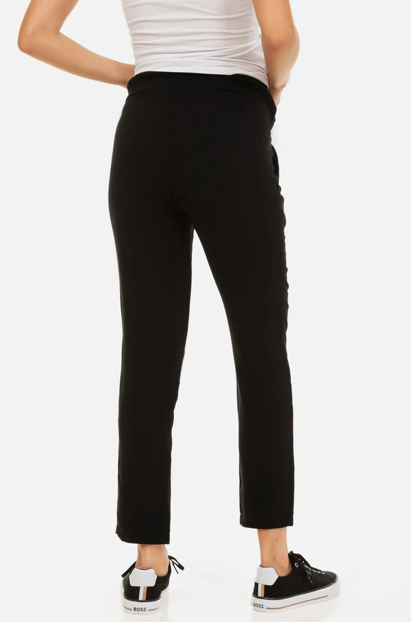 Φαρδύ παντελόνι εγκυμοσύνης με σούρες - μαύρο - Παντελόνι - soonMAMA - Η σωστή προσθήκη στην κομψή και άνετη εγκυμοσύνη! - Παλτά για έγκυες