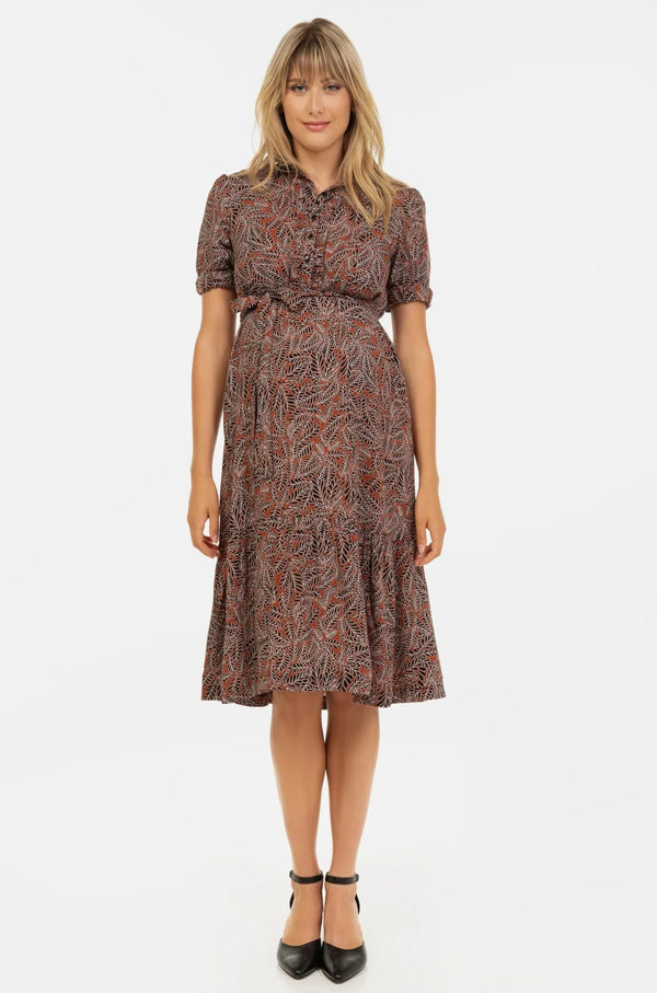 Φόρεμα εγκυμοσύνης και θηλασμού με γιακά με βολάν - καφέ - - soonMAMA - Η σωστή προσθήκη στην κομψή και άνετη εγκυμοσύνη! - Παλτά για έγκυες