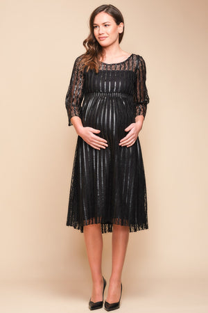 Δαντελένιο φόρεμα εγκυμοσύνης με δερμάτινες λεπτομέρειες - - soonMAMA - Η σωστή προσθήκη στην κομψή και άνετη εγκυμοσύνη! - Παλτά για έγκυες