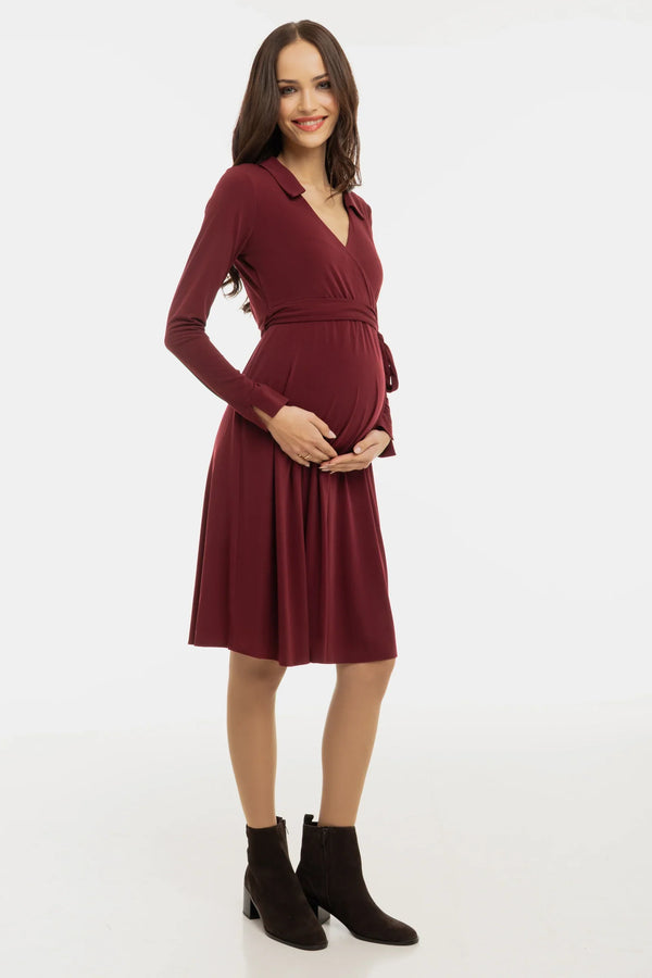 Αέρινο φόρεμα εγκυμοσύνης και θηλασμού με σταυρωτό μπροστινό μέρος – μπορντό - - soonMAMA - Η σωστή προσθήκη στην κομψή και άνετη εγκυμοσύνη! - Παλτά για έγκυες