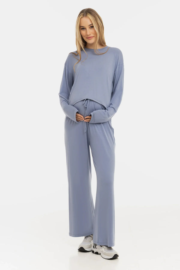 Απαλό παντελόνι εγκυμοσύνης σε γραμμή καμπάνα από modal - παστέλ μπλε - - soonMAMA - Η σωστή προσθήκη στην κομψή και άνετη εγκυμοσύνη! - Παλτά για έγκυες