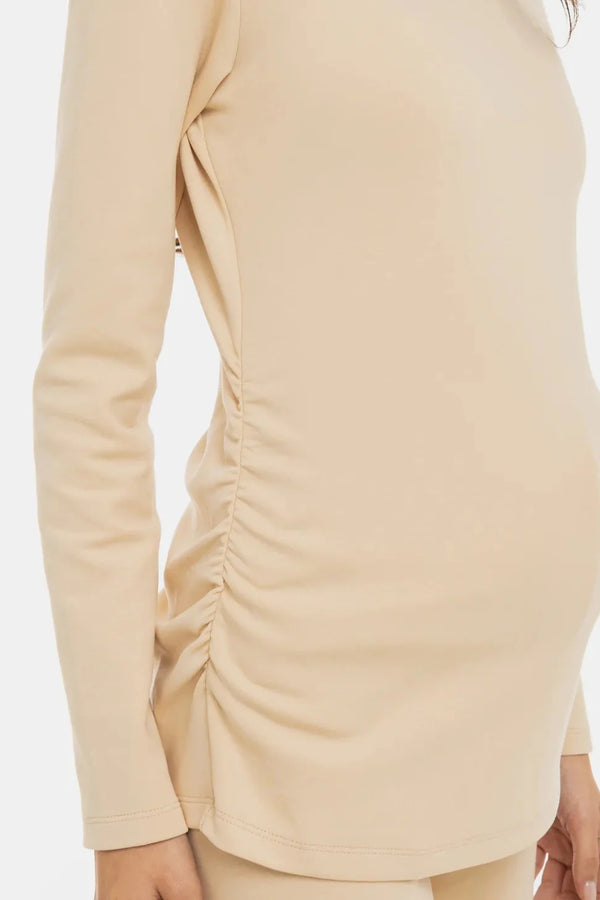 Βαμβακερή μπλούζα εγκυμοσύνης με σούρες – μπεζ - - soonMAMA - Η σωστή προσθήκη στην κομψή και άνετη εγκυμοσύνη! - Παλτά για έγκυες