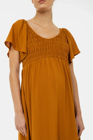 Μπόχο φόρεμα εγκυμοσύνης με σούρα με λάστιχο και βολάν - - soonMAMA - Η σωστή προσθήκη στην κομψή και άνετη εγκυμοσύνη! - Παλτά για έγκυες