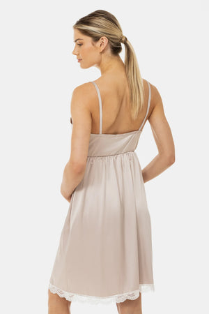 Σατέν νυχτικό εγκυμοσύνης και θηλασμού με δαντέλα - - soonMAMA - Η σωστή προσθήκη στην κομψή και άνετη εγκυμοσύνη! - Παλτά για έγκυες