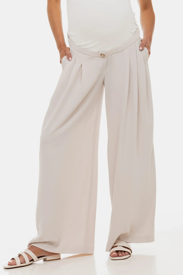 Κομψό μπεζ παντελόνι εγκυμοσύνης με πιέτες - - soonMAMA - Η σωστή προσθήκη στην κομψή και άνετη εγκυμοσύνη! - Παλτά για έγκυες