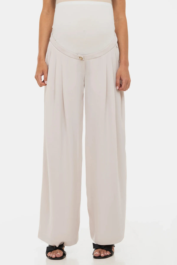 Κομψό μπεζ παντελόνι εγκυμοσύνης με πιέτες - - soonMAMA - Η σωστή προσθήκη στην κομψή και άνετη εγκυμοσύνη! - Παλτά για έγκυες