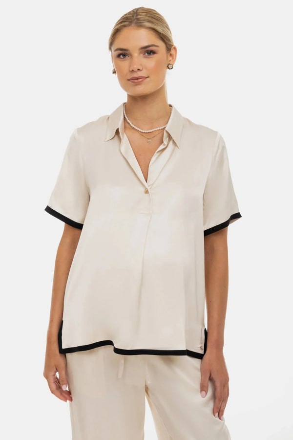 Σατέν μπλούζα εγκυμοσύνης και θηλασμού - - soonMAMA - Η σωστή προσθήκη στην κομψή και άνετη εγκυμοσύνη! - Παλτά για έγκυες