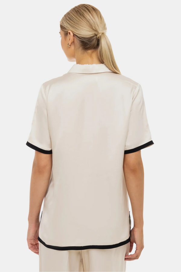 Σατέν μπλούζα εγκυμοσύνης και θηλασμού - - soonMAMA - Η σωστή προσθήκη στην κομψή και άνετη εγκυμοσύνη! - Παλτά για έγκυες