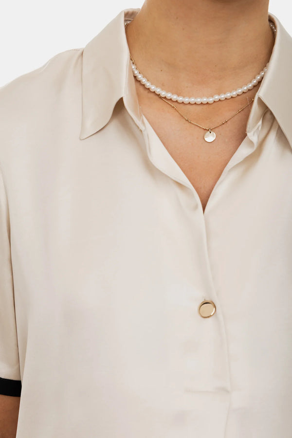 Σατέν μπλούζα εγκυμοσύνης και θηλασμού - - soonMAMA - Η σωστή προσθήκη στην κομψή και άνετη εγκυμοσύνη! - Παλτά για έγκυες