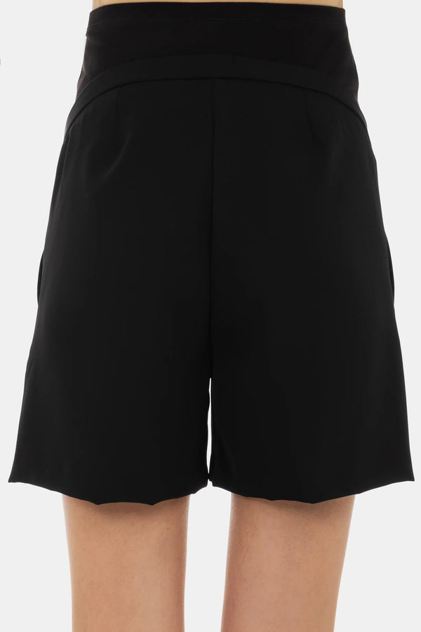 Σορτς εγκυμοσύνης με πιέτες – μαύρο - - soonMAMA - Η σωστή προσθήκη στην κομψή και άνετη εγκυμοσύνη! - Παλτά για έγκυες