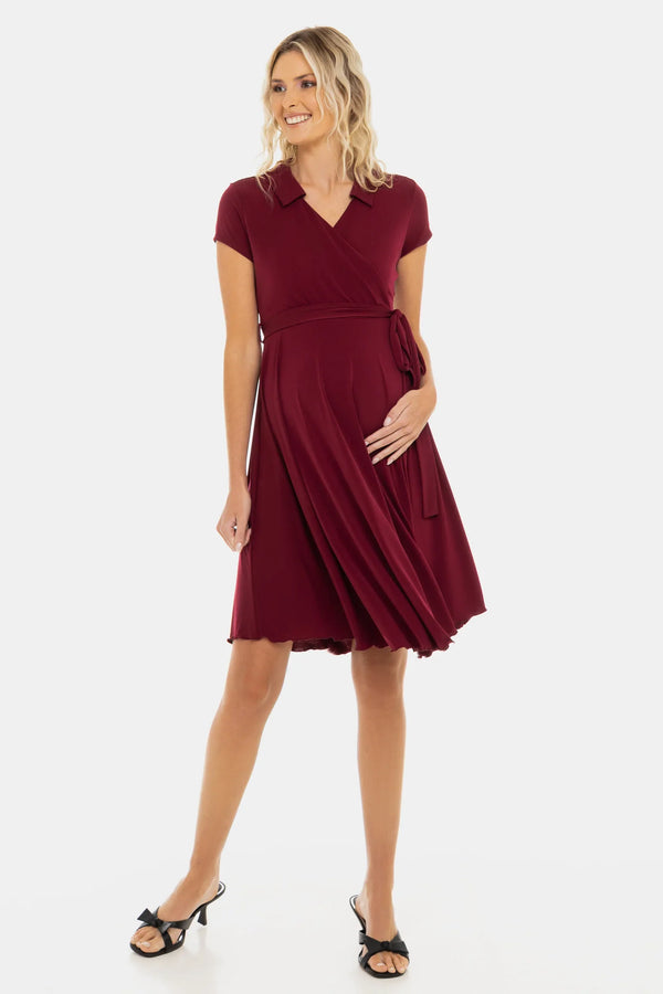 Αέρινο φόρεμα εγκυμοσύνης και θηλασμού με κρουαζέ σχέδιο – μπορντό - - soonMAMA - Η σωστή προσθήκη στην κομψή και άνετη εγκυμοσύνη! - Παλτά για έγκυες