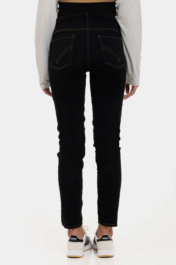 Εφαρμοστά ελαστικά τζιν εγκυμοσύνης - μαύρο - - soonMAMA - Η σωστή προσθήκη στην κομψή και άνετη εγκυμοσύνη! - Παλτά για έγκυες