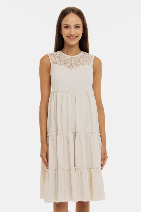 Αέρινο φόρεμα εγκυμοσύνης με δαντελένιες λεπτομέρειες - εκρού - - soonMAMA - Η σωστή προσθήκη στην κομψή και άνετη εγκυμοσύνη! - Παλτά για έγκυες