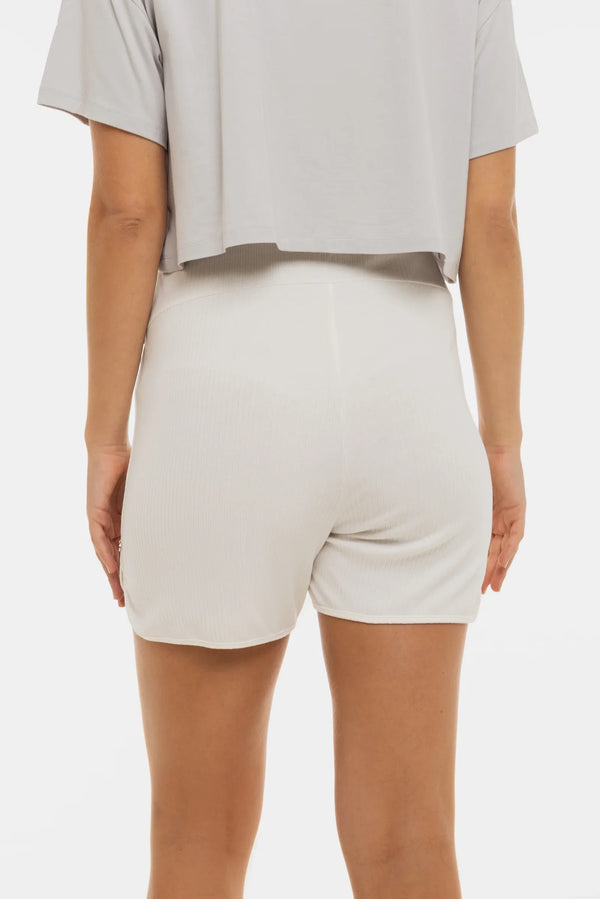 Ριπ σορτς εγκυμοσύνης – εκρού - - soonMAMA - Η σωστή προσθήκη στην κομψή και άνετη εγκυμοσύνη! - Παλτά για έγκυες