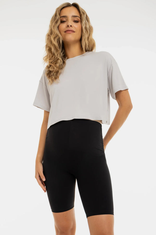 Κοντό κολάν εγκυμοσύνης με σούρες – μαύρο