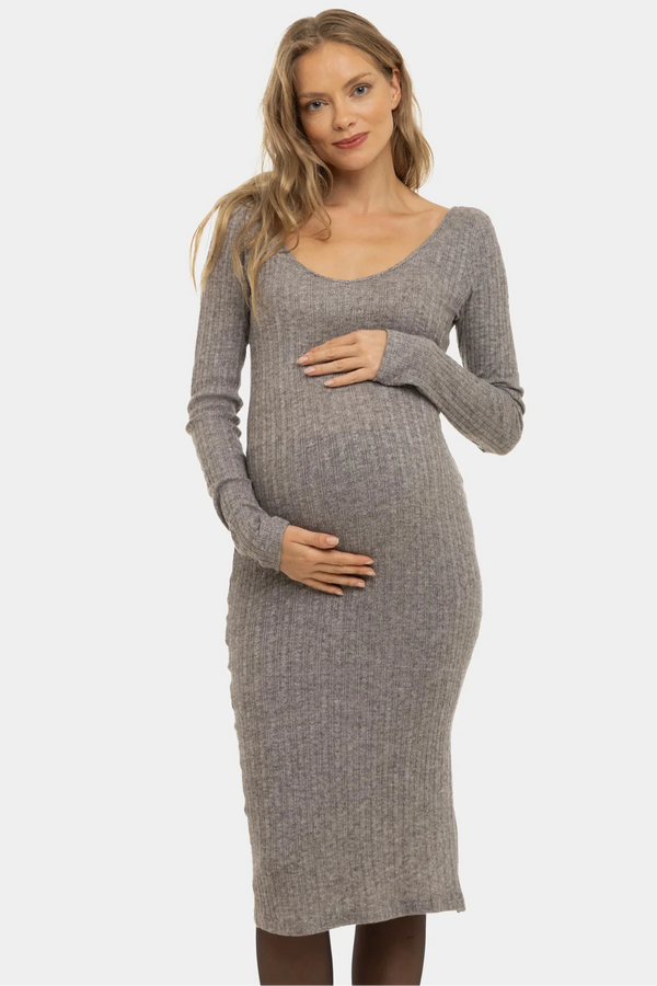 Πλεκτό εφαρμοστό φόρεμα εγκυμοσύνης - καφέ - - soonMAMA - Η σωστή προσθήκη στην κομψή και άνετη εγκυμοσύνη! - Παλτά για έγκυες