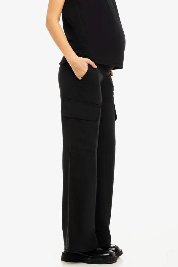Κομψό μαύρο παντελόνι cargo εγκυμοσύνης - - soonMAMA - Η σωστή προσθήκη στην κομψή και άνετη εγκυμοσύνη! - Παλτά για έγκυες