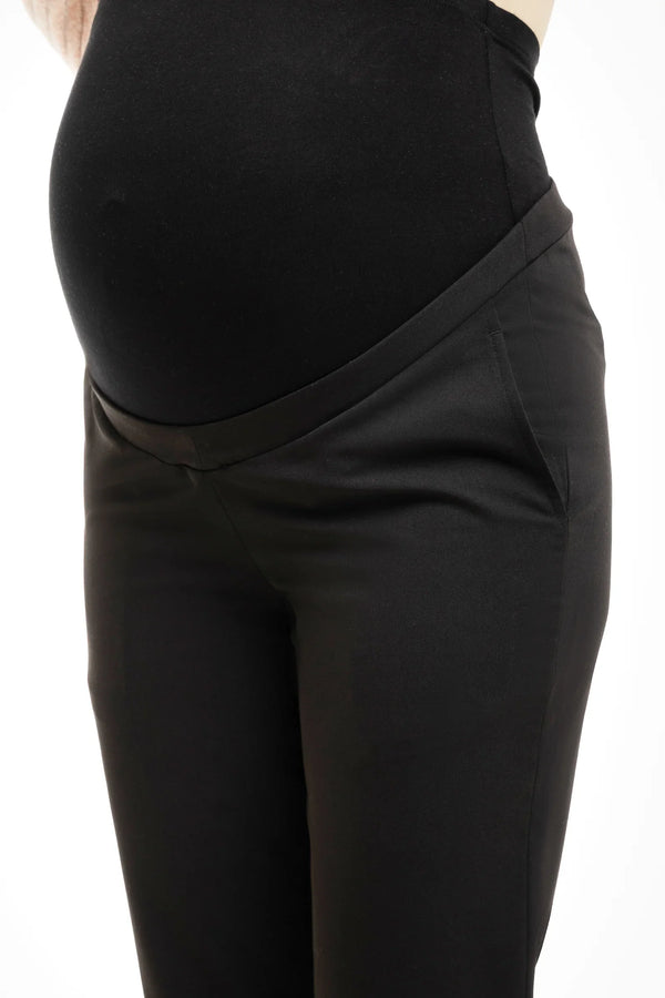 Παντελόνι εγκυμοσύνης σε μαύρο χρώμα - Παντελόνι - soonMAMA - Η σωστή προσθήκη στην κομψή και άνετη εγκυμοσύνη! - Παλτά για έγκυες