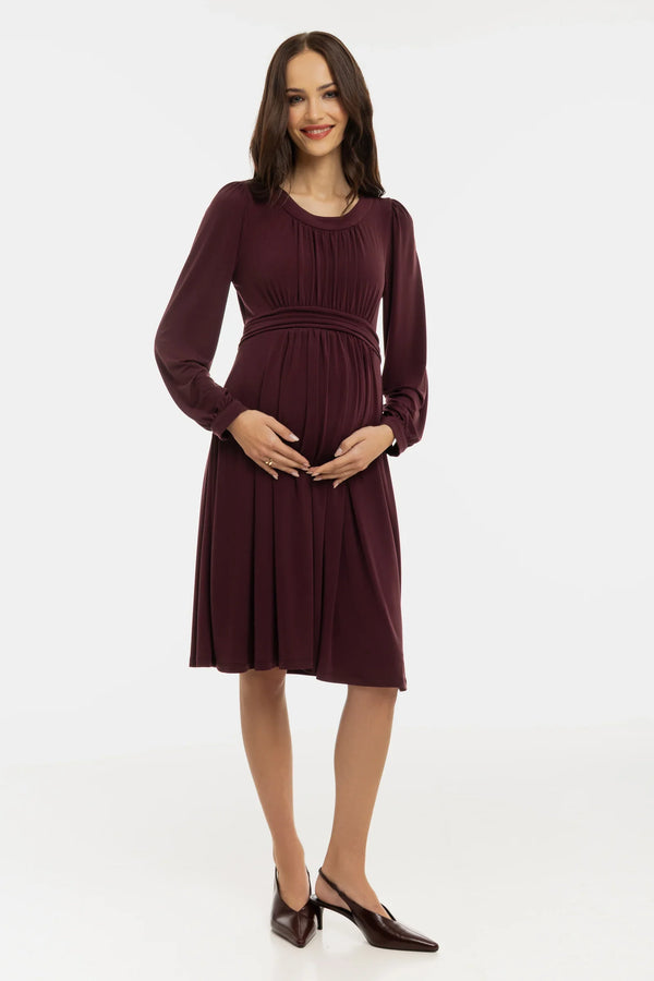 Κομψό φόρεμα εγκυμοσύνης με σούρες - μπορντό