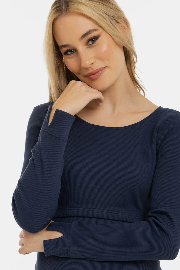 Βαμβακερό φόρεμα εγκυμοσύνης και θηλασμού σε σκούρο μπλε - - soonMAMA - Η σωστή προσθήκη στην κομψή και άνετη εγκυμοσύνη! - Παλτά για έγκυες