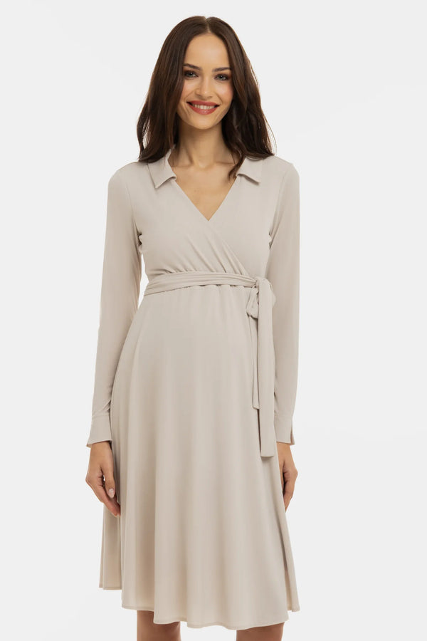 Αέρινο φόρεμα εγκυμοσύνης και θηλασμού με σταυρωτό μπροστινό μέρος – μπεζ - - soonMAMA - Η σωστή προσθήκη στην κομψή και άνετη εγκυμοσύνη! - Παλτά για έγκυες