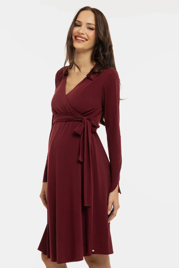 Αέρινο φόρεμα εγκυμοσύνης και θηλασμού με σταυρωτό μπροστινό μέρος – μπορντό - - soonMAMA - Η σωστή προσθήκη στην κομψή και άνετη εγκυμοσύνη! - Παλτά για έγκυες