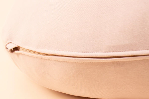 Μαξιλάρι θηλασμού – κρέμα - - soonMAMA - Η σωστή προσθήκη στην κομψή και άνετη εγκυμοσύνη! - Παλτά για έγκυες