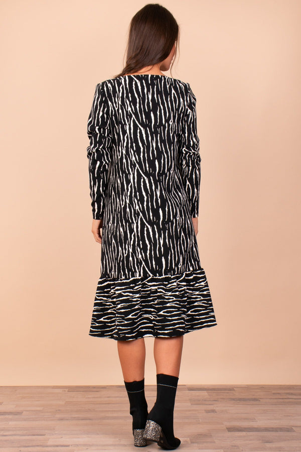 Μακρύ φόρεμα εγκυμοσύνης και θηλασμού με μοτίβο - Φόρεμα - soonMAMA - Η σωστή προσθήκη στην κομψή και άνετη εγκυμοσύνη! - Παλτά για έγκυες