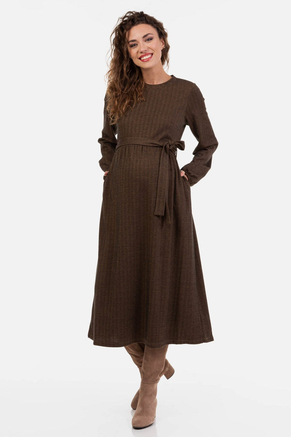 Κομψό μακρύ φόρεμα εγκυμοσύνης - - soonMAMA - Η σωστή προσθήκη στην κομψή και άνετη εγκυμοσύνη! - Παλτά για έγκυες