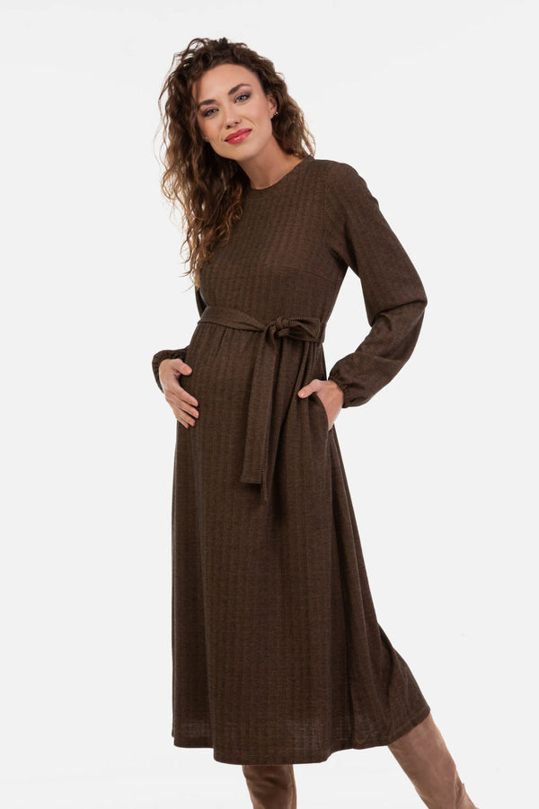 Κομψό μακρύ φόρεμα εγκυμοσύνης - - soonMAMA - Η σωστή προσθήκη στην κομψή και άνετη εγκυμοσύνη! - Παλτά για έγκυες