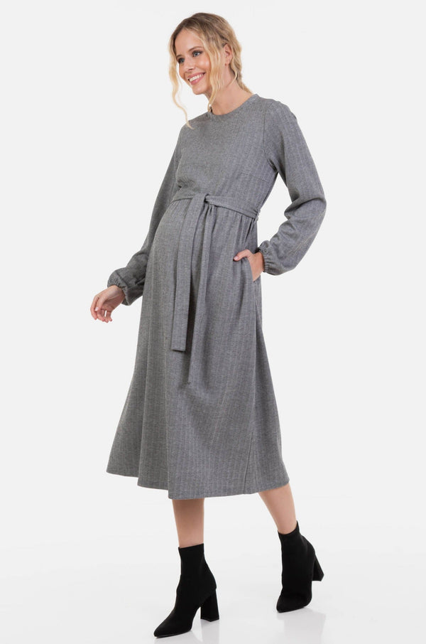 Κομψό μακρύ φόρεμα εγκυμοσύνης - - soonMAMA - Η σωστή προσθήκη στην κομψή και άνετη εγκυμοσύνη! - Παλτά για έγκυες