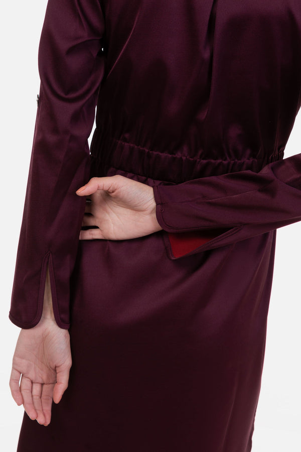 Σατινέ φόρεμα εγκυμοσύνης και θηλασμού σε μπορντώ χρώμα - - soonMAMA - Η σωστή προσθήκη στην κομψή και άνετη εγκυμοσύνη! - Παλτά για έγκυες