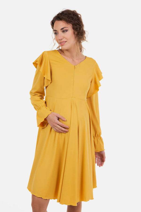 Αεράτο φόρεμα εγκυμοσύνης και θηλασμού σε χρώμα ώχρα - - soonMAMA - Η σωστή προσθήκη στην κομψή και άνετη εγκυμοσύνη! - Παλτά για έγκυες