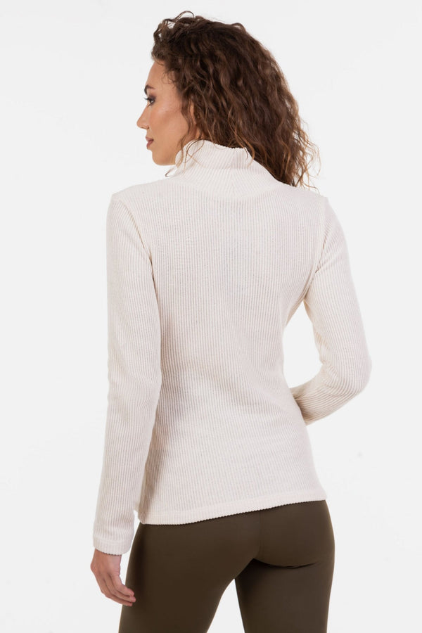 Πλεκτό πουλόβερ εγκυμοσύνης και θηλασμού σε εκρού - - soonMAMA - Η σωστή προσθήκη στην κομψή και άνετη εγκυμοσύνη! - Παλτά για έγκυες