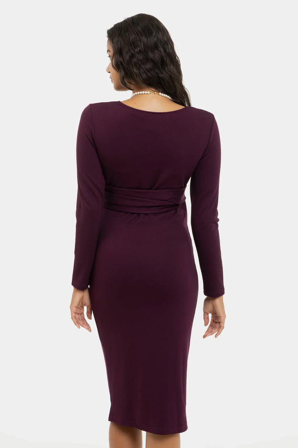 Κομψό μακρύ φόρεμα με φαρδιά ζώνη σε μπορντώ χρώμα - - soonMAMA - Η σωστή προσθήκη στην κομψή και άνετη εγκυμοσύνη! - Παλτά για έγκυες