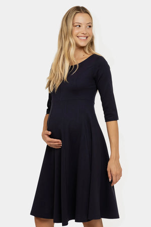 Βραδινό φόρεμα εγκυμοσύνης και θηλασμού - σκούρο μπλε - - soonMAMA - Η σωστή προσθήκη στην κομψή και άνετη εγκυμοσύνη! - Παλτά για έγκυες