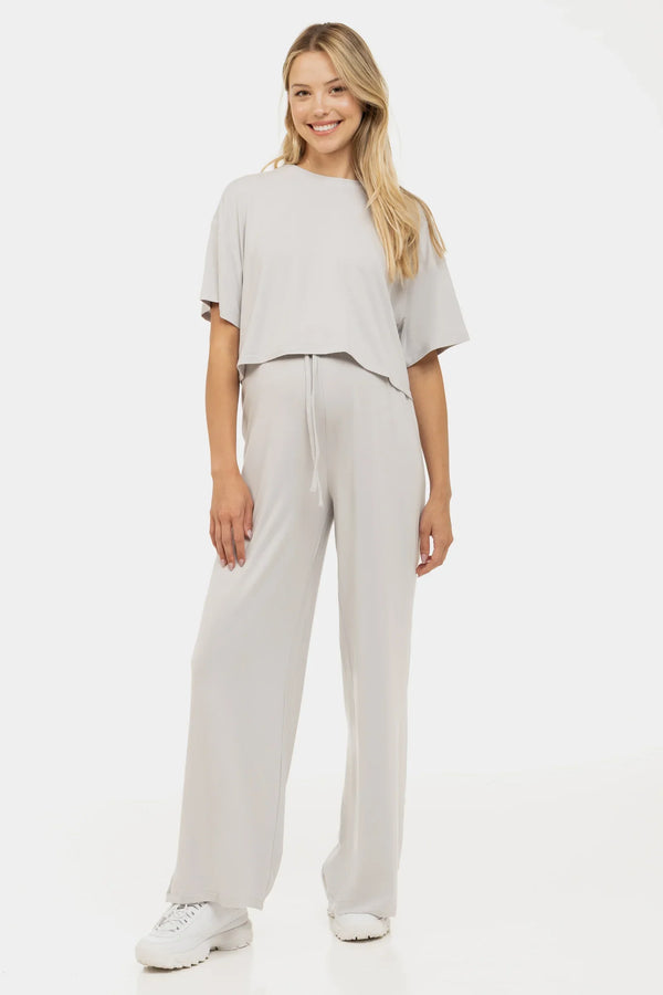 Απαλό κροπ τοπ εγκυμοσύνης από modal – ανοιχτό γκρι - - soonMAMA - Η σωστή προσθήκη στην κομψή και άνετη εγκυμοσύνη! - Παλτά για έγκυες