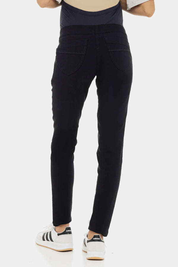 Σκούρο μπλε εφαρμοστό παντελόνι εγκυμοσύνης - Παντελόνι - soonMAMA - Η σωστή προσθήκη στην κομψή και άνετη εγκυμοσύνη! - Παλτά για έγκυες