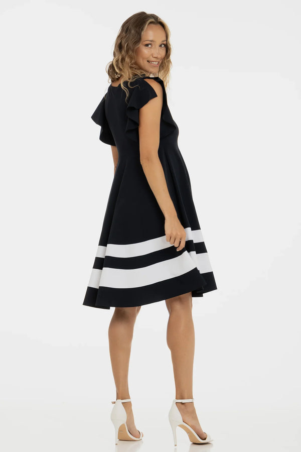 Σκούρο μπλε αέρινο φόρεμα με ρίγες για εγκύους και θηλάζουσες - - soonMAMA - Η σωστή προσθήκη στην κομψή και άνετη εγκυμοσύνη! - Παλτά για έγκυες