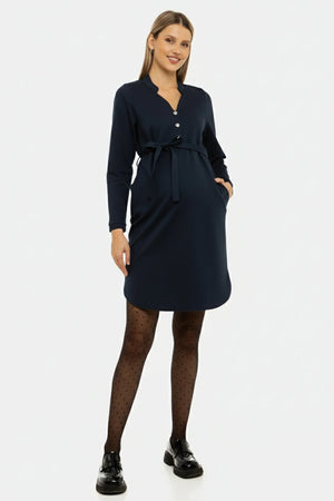 Ελαστικό σκούρο μπλε φόρεμα εγκυμοσύνης και θηλασμού - - soonMAMA - Η σωστή προσθήκη στην κομψή και άνετη εγκυμοσύνη! - Παλτά για έγκυες