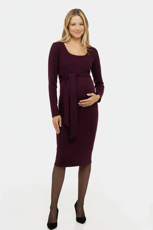 Κομψό μακρύ φόρεμα εγκυμοσύνης με φαρδιά ζώνη σε μπορντό χρώμα - - soonMAMA - Η σωστή προσθήκη στην κομψή και άνετη εγκυμοσύνη! - Παλτά για έγκυες