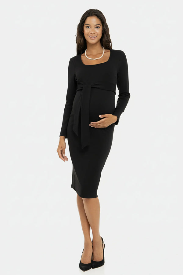 Κομψό μακρύ φόρεμα με φαρδιά ζώνη σε μαύρο χρώμα - - soonMAMA - Η σωστή προσθήκη στην κομψή και άνετη εγκυμοσύνη! - Παλτά για έγκυες