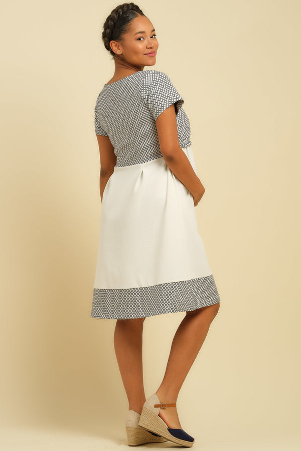 Φόρεμα για έγκυες και θηλάζουσες γυναίκες με πιέτες - Clothing - soonMAMA - Η σωστή προσθήκη στην κομψή και άνετη εγκυμοσύνη! - Παλτά για έγκυες