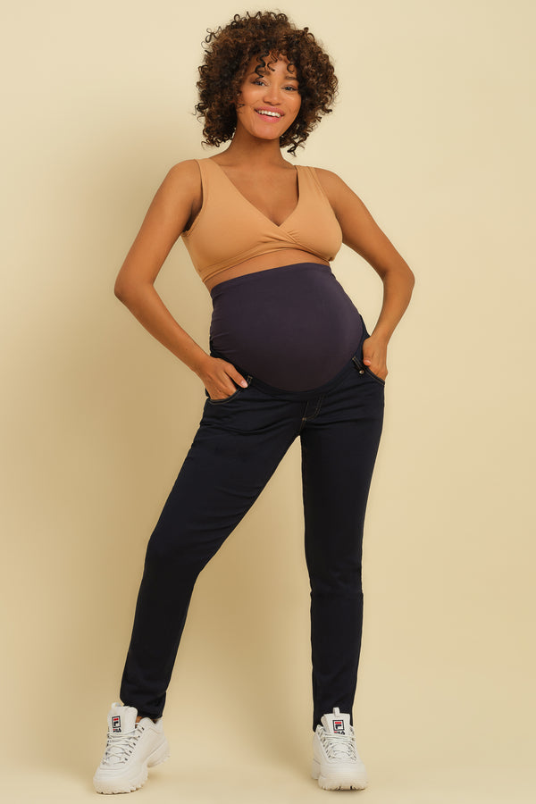 Τζιν εγκυμοσύνης με βαμβακερό άνω μέρος - Παντελόνι - soonMAMA - Η σωστή προσθήκη στην κομψή και άνετη εγκυμοσύνη! - Παλτά για έγκυες
