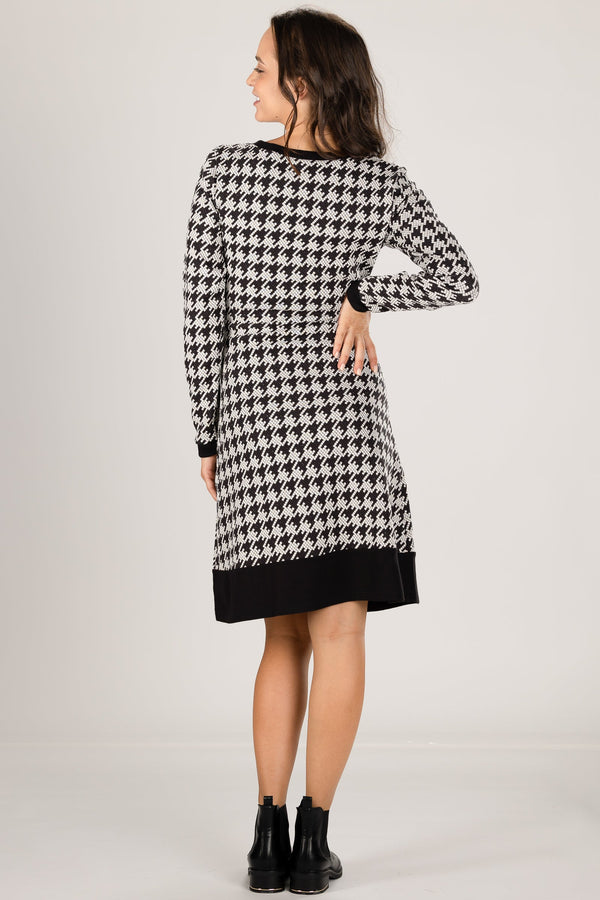 Φόρεμα εγκυμοσύνης και θηλασμού με μοτίβο - Φόρεμα - soonMAMA - Η σωστή προσθήκη στην κομψή και άνετη εγκυμοσύνη! - Παλτά για έγκυες